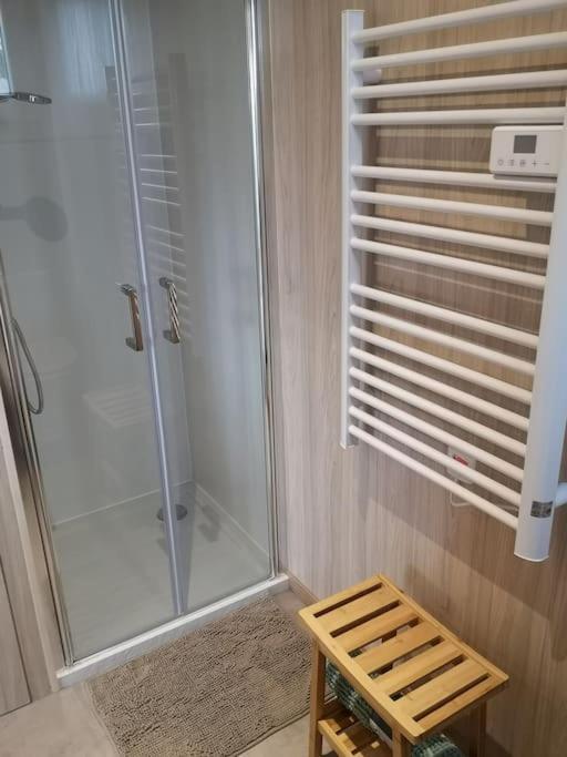 크로종 Tiny House Proche De Morgat 빌라 외부 사진